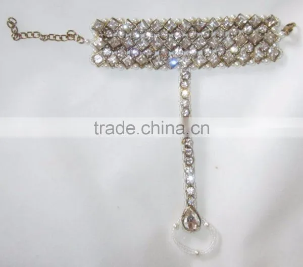 GOLD CRYSTAL Single Bracelet With Ring Free Size photo-2