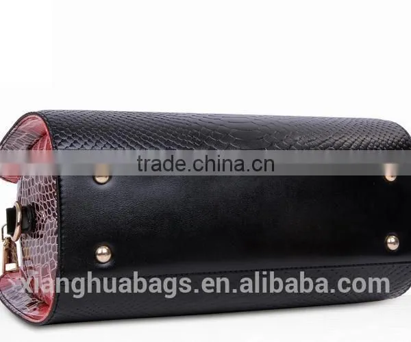 the Most Fashion Ladies Handbags With Python Pattern photo-6