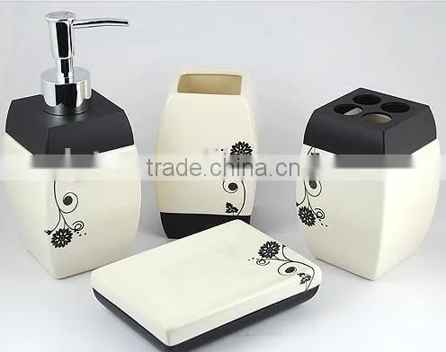 Ceramic Toilet Set photo-3