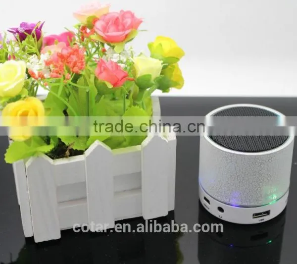 Factory Sale 2015 New Design Portable Mini Bluetooth Speaker With Flash Light photo-5