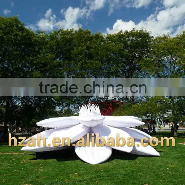 Giant White Inflatable Flowers Lotus for Outdoor Decoration photo-2