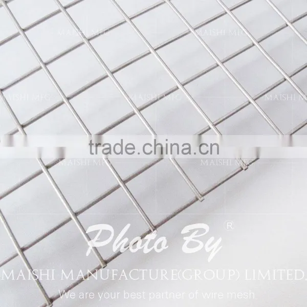 Stainless Steel Welded Wire Fence photo-3