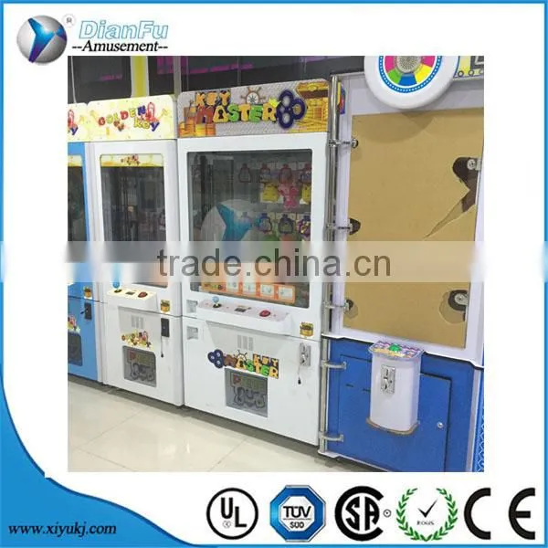 2016 New Popular Coin Operated Gift Game Cheap Popular Key Master Video Push Win Vending Game Machine For Sale Prize/gif photo-3