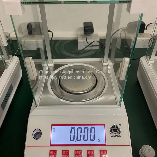 100g-500g Scale YZ-0.001 Electronic Balance Made in China photo-4