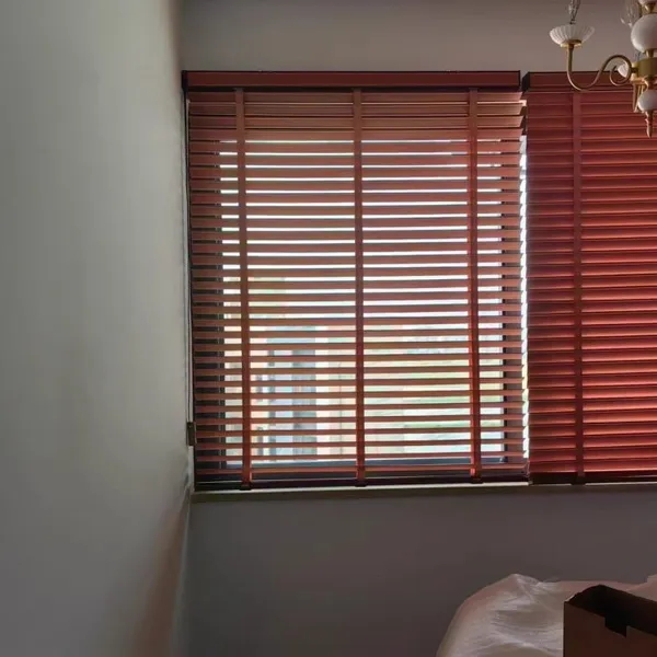 50mm Basswood Venetian Blinds Manual Chain Control System 50mm Slats photo-2