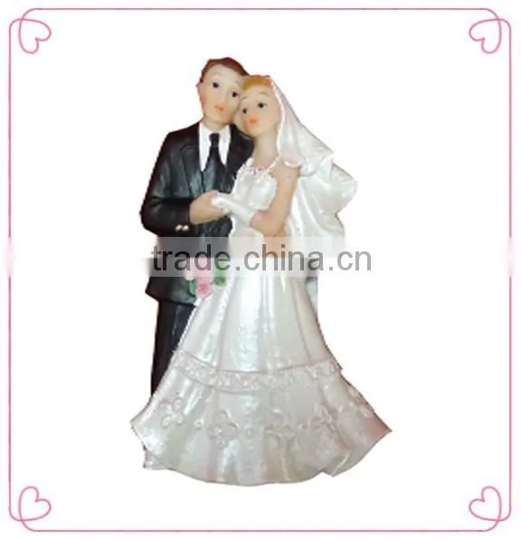 Resin Couple Figurine for Wedding Gifts photo-3