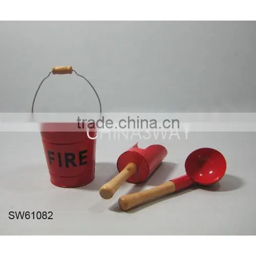 mini sand buckets and mini tool