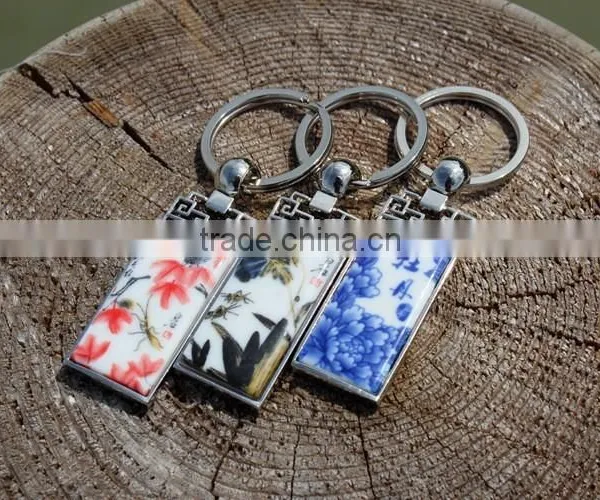 Blue and White Porcelain Logo Excellent Qualtiy Key Chain With Beautiful Paper Card photo-3