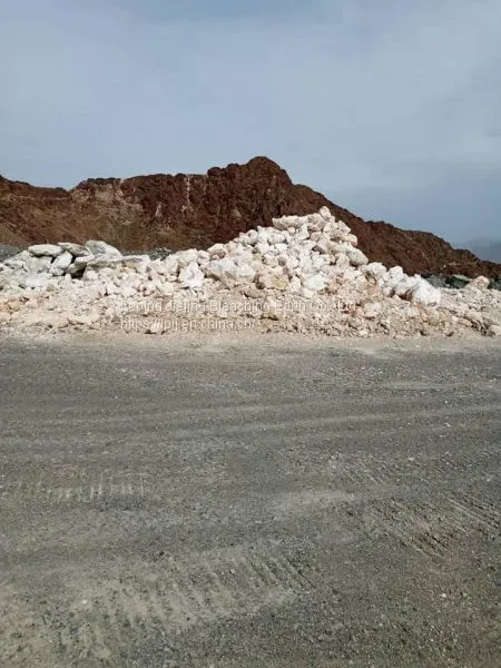 Chinese Supplier Cheap and Good Quality Pure Gypsum Plaster of Paris Powder photo-3