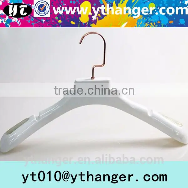 YY0531 Hot Selling Black Clips Trousers Hanger Non-slip Plastic Clothes Hanger photo-5