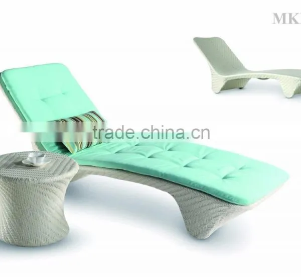 Hot Sale Outdoor Rattan Wicker Sun Lounger Furniture