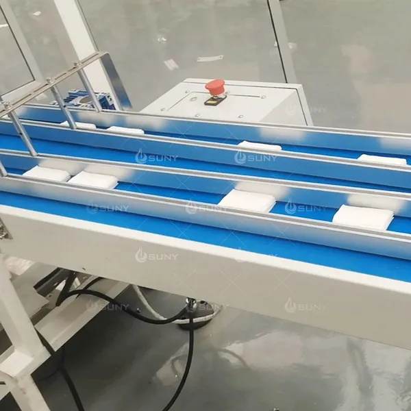 Mini Wet Wipes Machine photo-4