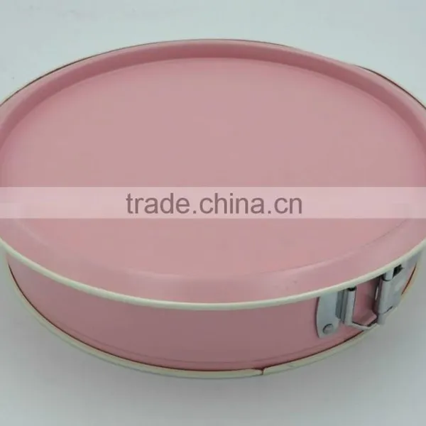 Metal Springform Cake Pan With Non-stick Coating photo-3