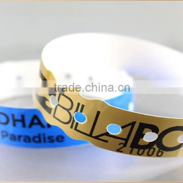 Water Proof Vinyl Tab Removable Wristbands With Custom Printing photo-3
