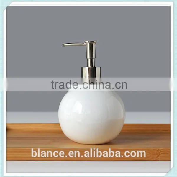 White Hotel and Family Bathroom Accessory Sets photo-2