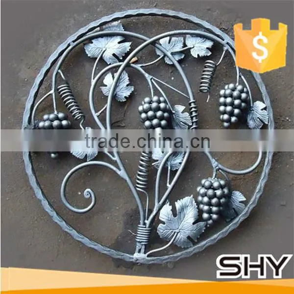 China Manufacturer Wrought Iron Ornaments, by Wrought Iron photo-2