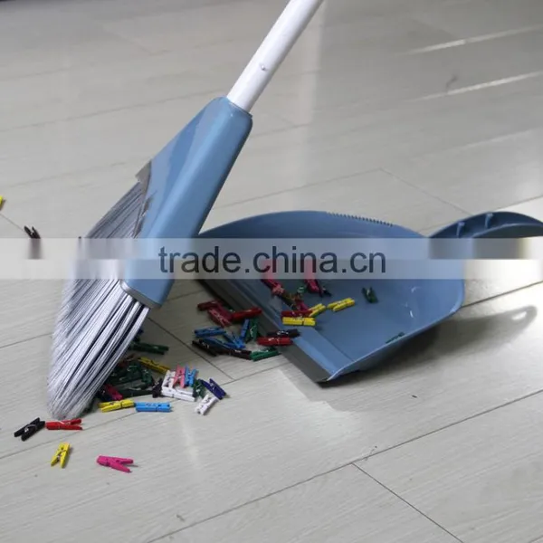 Plastic Scopa With Dustpan photo-2