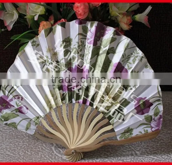 Customized Bamboo Ladies Gift Fan photo-3