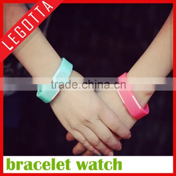 China Factory Directly Supply Cool Smart Bracelet Watch Men Silicone photo-4