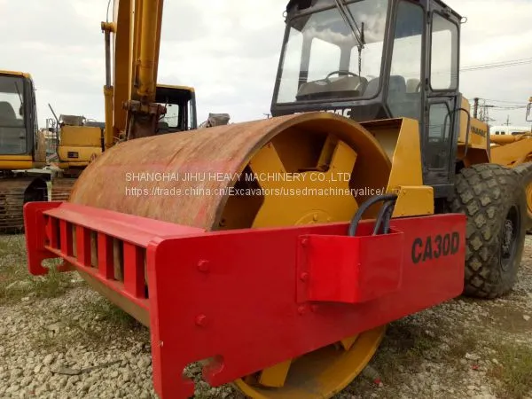 Strong thickness smooth drum  used dynapac ca30  vibratory road roller for sale