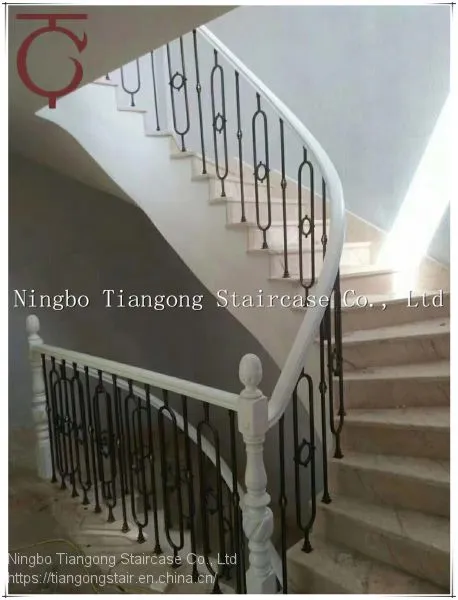 Minimalist Iron Balustrde For Residence