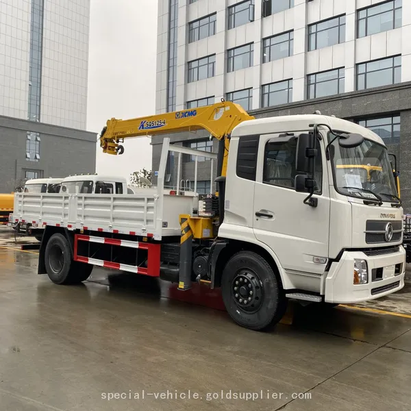 XCMG 5-8 Ton On-board Lifting and Transportation Vehicle photo-4