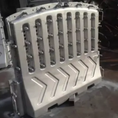YOUGE Factory High Quality Rotomould Custom Rotational Molds photo-3