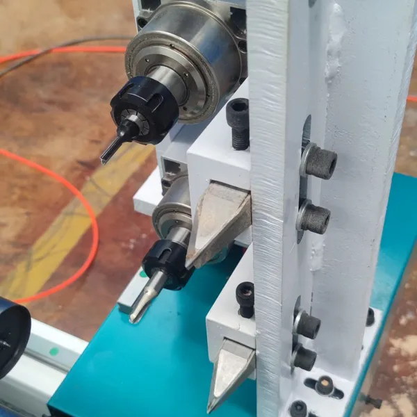 1512S Three-Axis Three-Tool Three-Groogging Woodworking Lathe photo-2