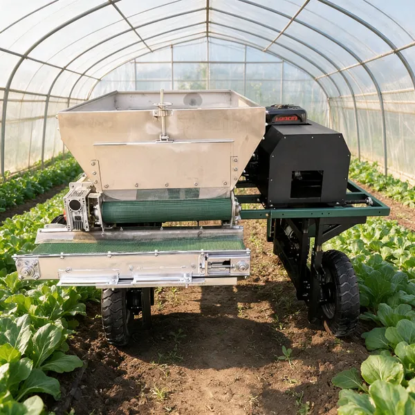 Conveyor Belt Remote Control Organic Fertilizer Spreader Non Clogging Side Discharge Manure Machine