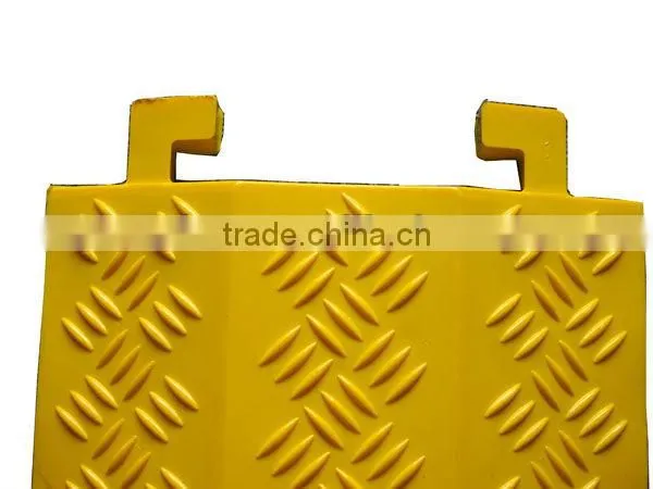 One Channel Cable Cross Indoor 1 Way Cable Protector Indoor Stage Cable Protector photo-3