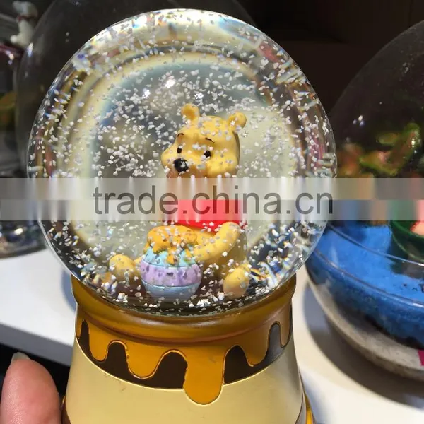 Custom Cute Bear Resin Snow Globe photo-3