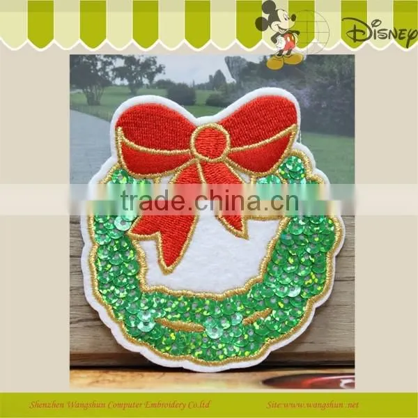 2014 Hot Sale Decoration Logo Christmas Series Embroidery Badge Pin-On photo-3