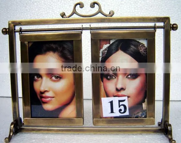 DECORATIVE PICTURE FRAME