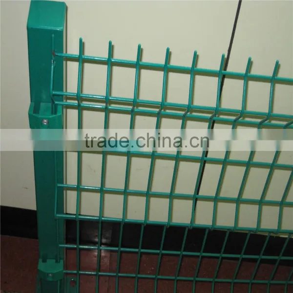 .com High Quality Cheap Price 4x4 Welded Wire Mesh Fence photo-2