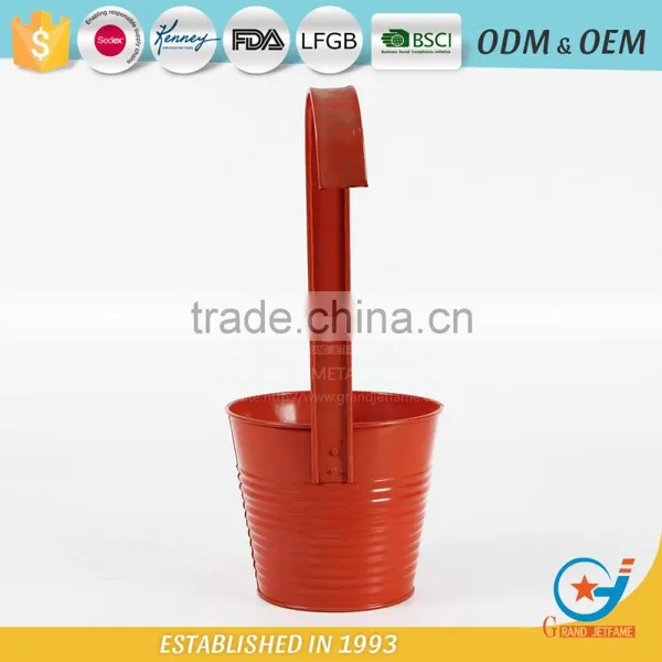 Garedn Galvanized and Iron Powder Coating Rose Red Modern Hanging Outdoor Wall Mounted Planters photo-4