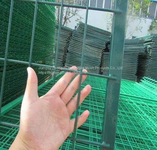 High Quality 4mm PVC Welded Wire Mesh Fence Home Garden V Folds Welded Wire Mesh Fence University Facilities Fence Factory photo-3