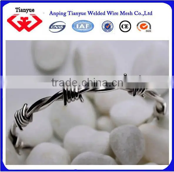 Safety Reliable Quality Hot Dipped Galvanized Barbed Wire photo-2