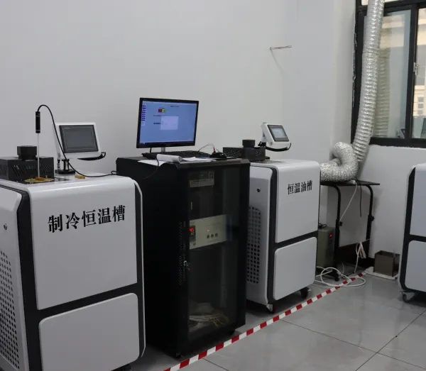 DY-HTS300 High-precision Constant Temperature Oil Tank (70℃～300℃) photo-3