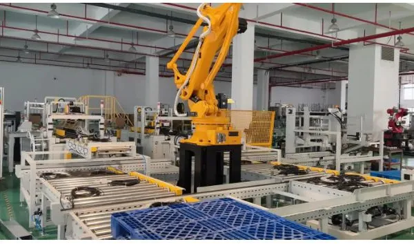 High-Efficiency Woven Bags Sacks Palletizing Equipment Robot Palletizer Machine