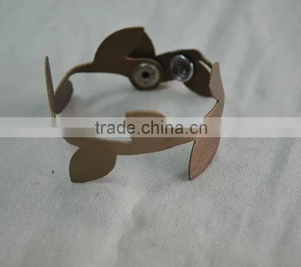 Wholesale Leaf Branch Leather Bracelet photo-3