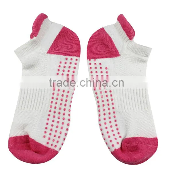Wholesale Quality Sports Custom Trampoline Socks photo-2