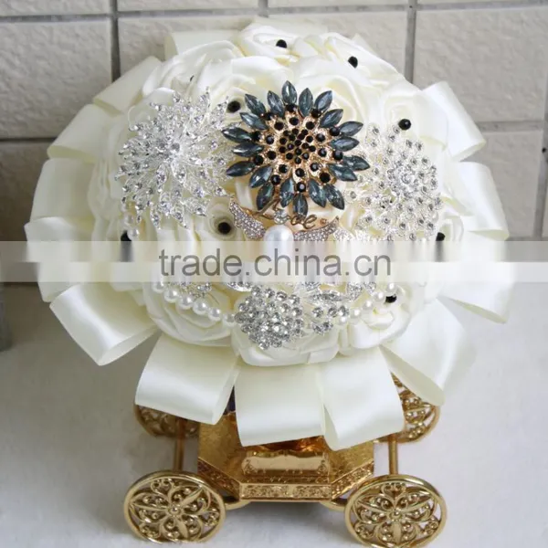 Excellent Wedding Bouquet Handmade Wedding Silk Roses Bouquet With Jewels Crystals photo-2