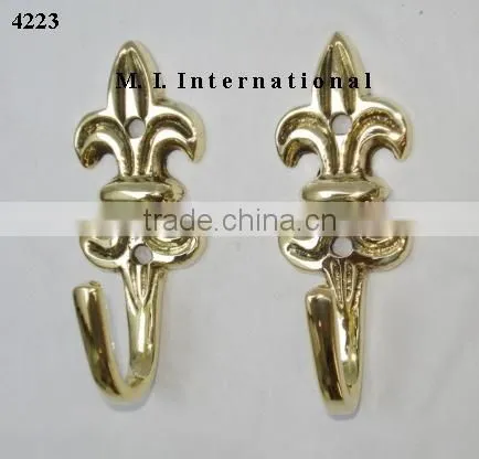Cloth Hook With Polish