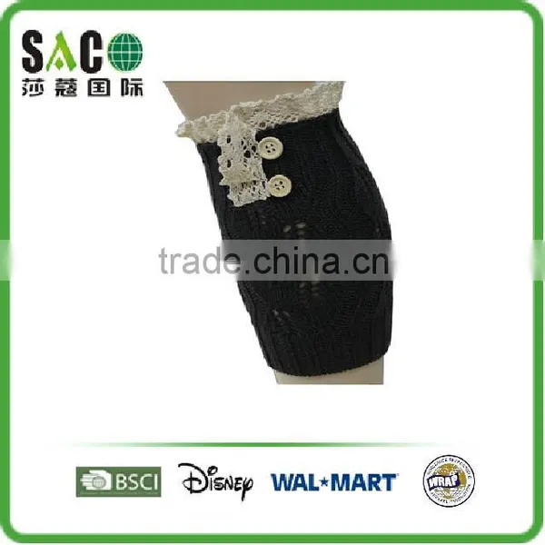 Lace cuff cable pattern with buttons legwarmers