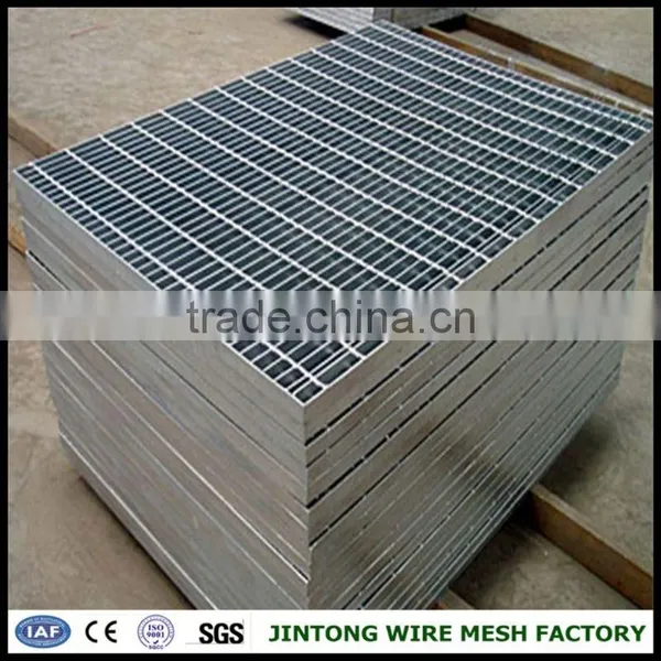 Canal Drainage Steel Grating Grating Catwalk Platform Galvanized Steel Grating Sheet photo-3