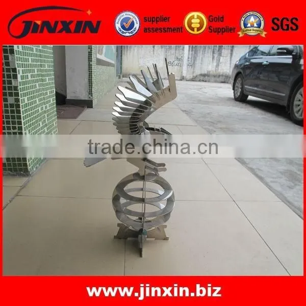 Decorative Stainless Steel Metal Crafts Flying Eagle With Bottom Round Ball photo-3