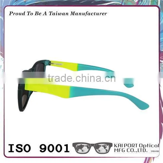 Oversized and Two Color Way Design Plastic Sunglasses With Revo Lens photo-4