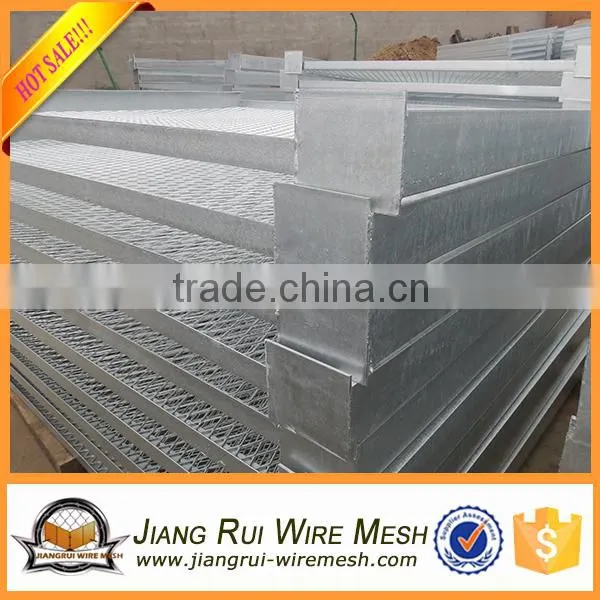 China Manufacture Building Materials Small Hole Expanded Metal Mesh Price photo-3