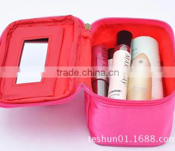 Factory Direct Selling Various New Styles Pvc Cosmetic Bag photo-3