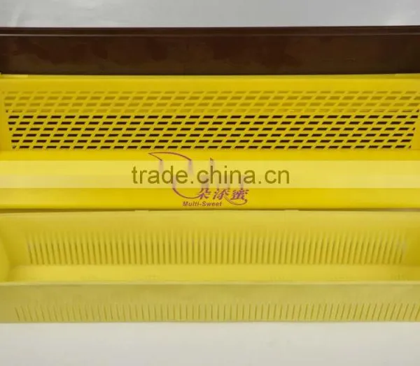 2017 Hot Sale Beekeeping Plastic/wooden Pollen Bee Trap photo-3